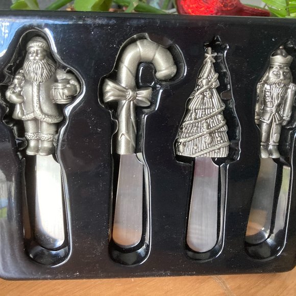 Belk Silver Holiday Decor Set - Picture 3 of 5